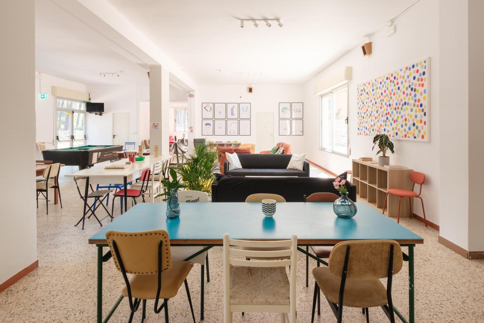 Meet Hostel 切尔维亚 外观 照片