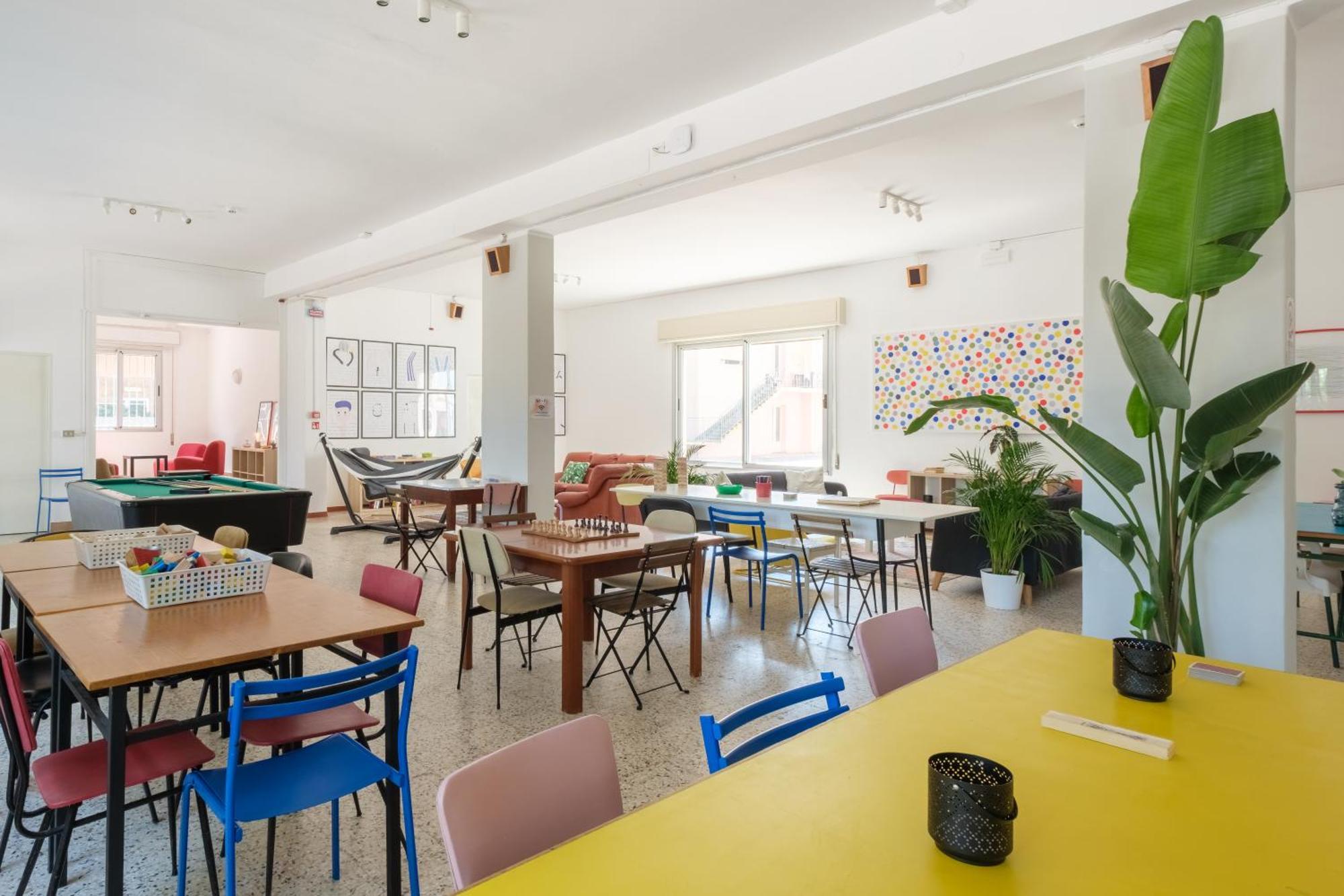 Meet Hostel 切尔维亚 外观 照片
