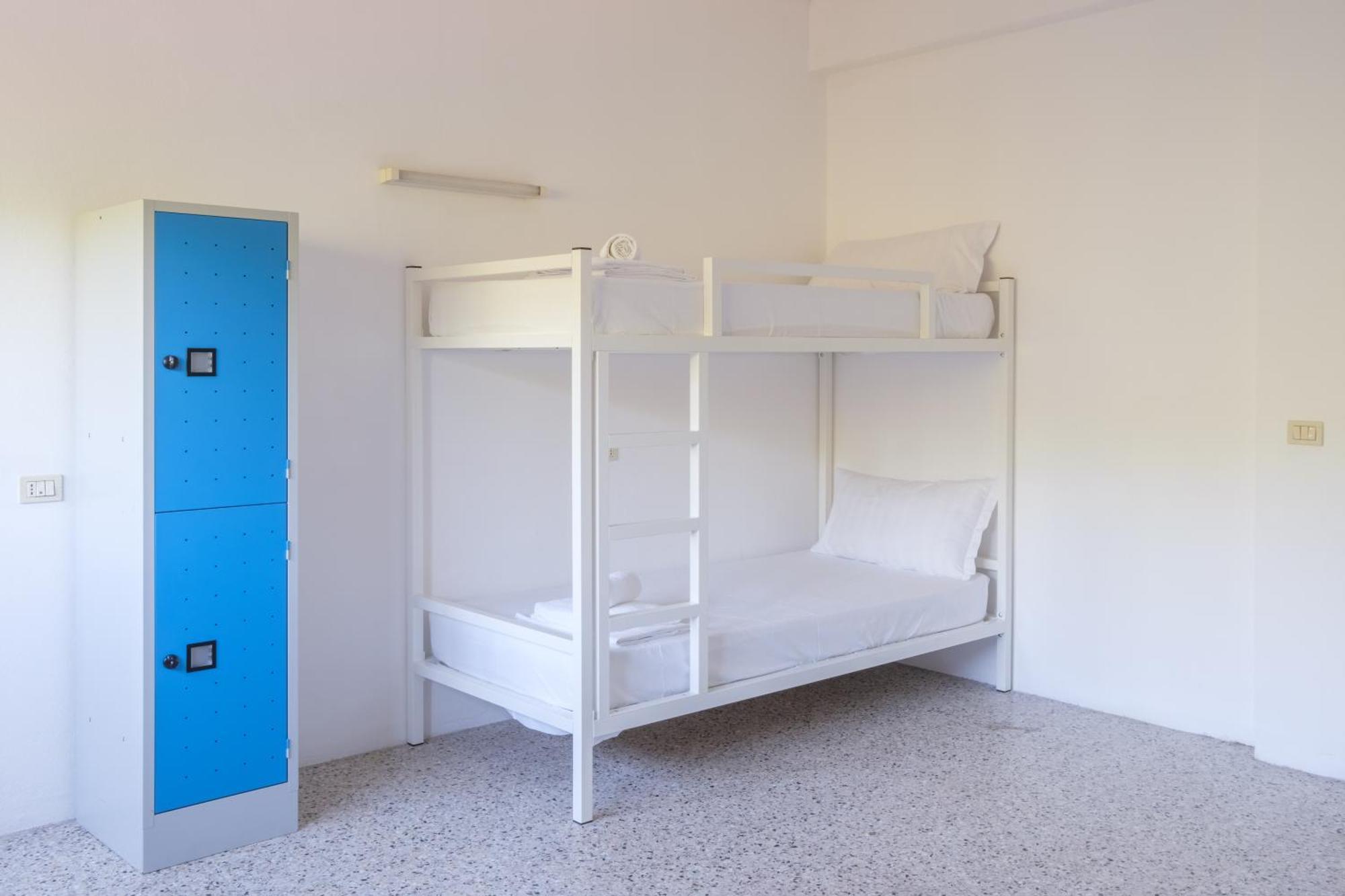 Meet Hostel 切尔维亚 外观 照片