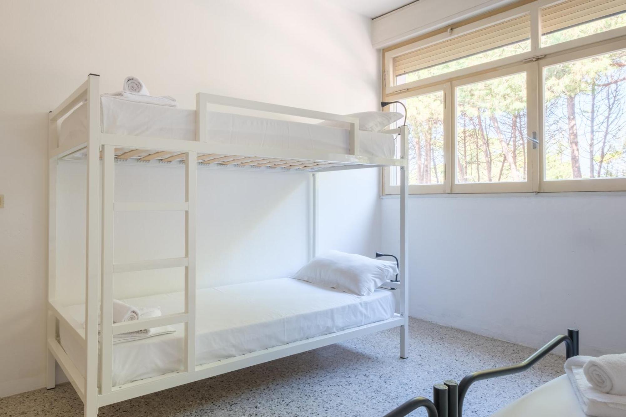 Meet Hostel 切尔维亚 外观 照片